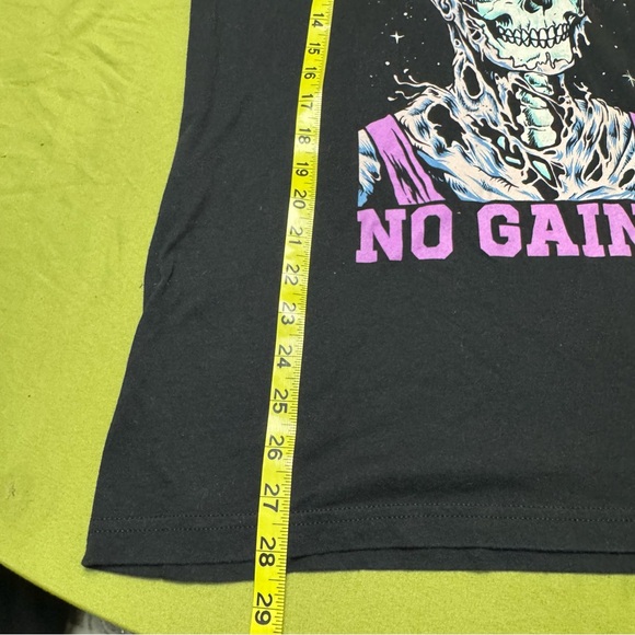 GUC Suze L Next Level “All Pain No Gains” Black Graphic Unisex Short Sleeve Tee - Picture 3 of 7